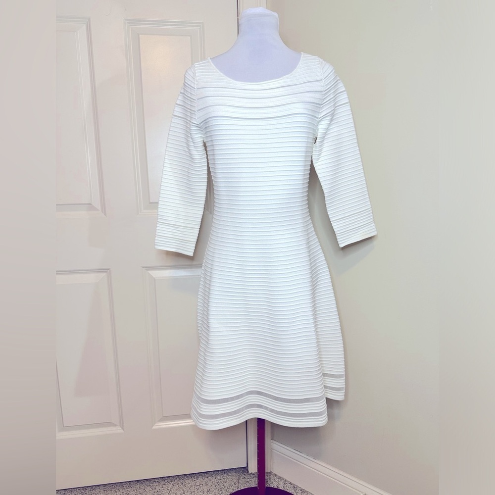 ELIZA J Midi Winter Dress Ribbed White Cream 
Elegant Style size medium